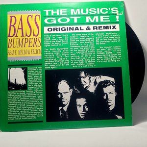 Bass Bumpers - The Music's Got Me (12", Maxi).